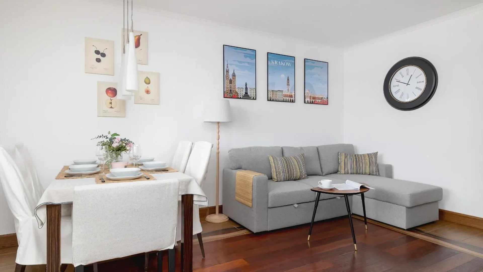 Cozy Apartment With Parking In Krakow By Noclegi Renters