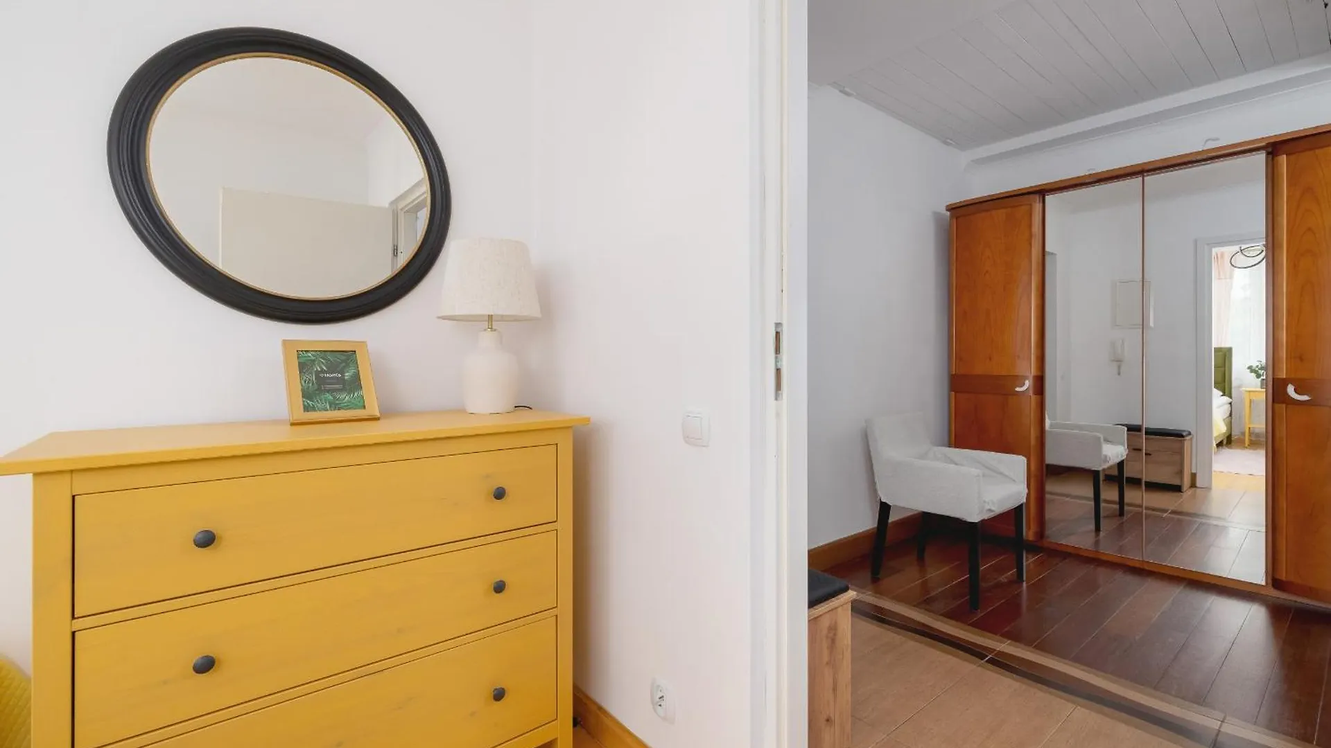 Cozy Apartment With Parking In Krakow By Noclegi Renters