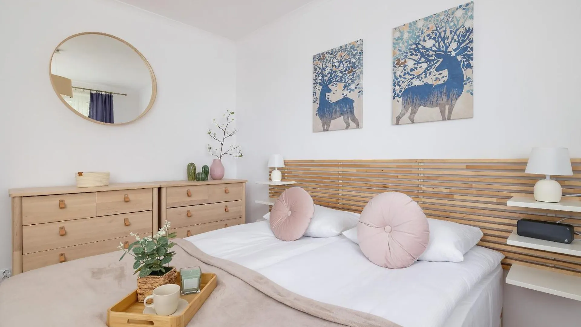 Cozy Apartment With Parking In Krakow By Noclegi Renters Poland