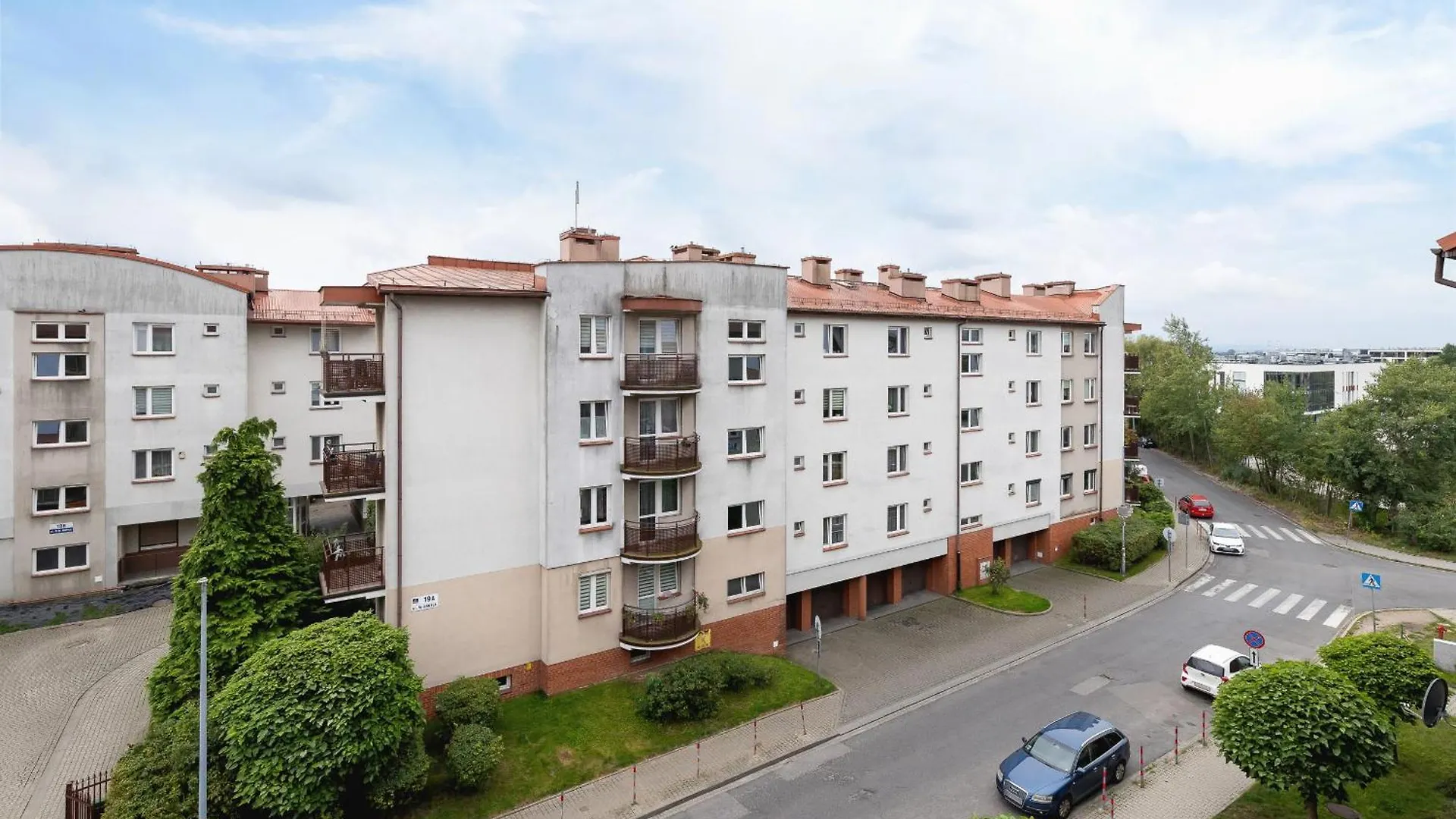 Cozy Apartment With Parking In Krakow By Noclegi Renters