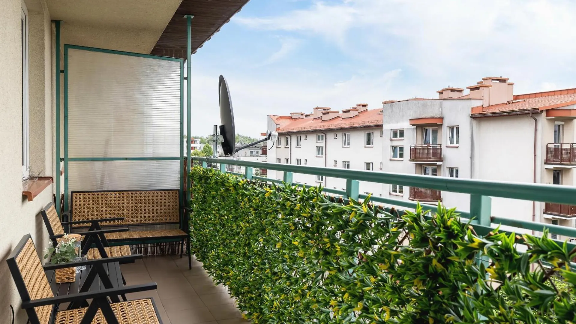 Cozy Apartment With Parking In Krakow By Noclegi Renters